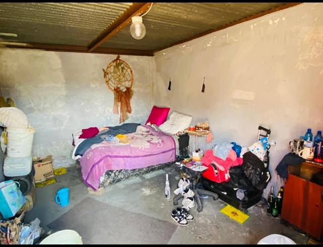 9 BEDROOM HOUSE FOR SALE IN SPRINGS CENTRAL